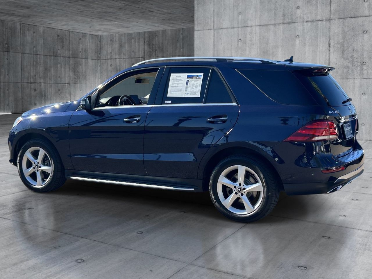 Used 2018 Lunar Blue Metallic Mercedes-Benz GLE 350 4maticÂ® image 3