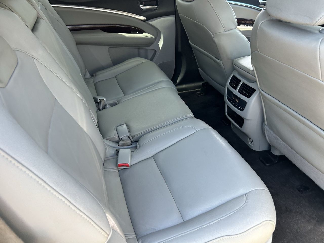 Used 2016 Graphite Luster Metallic Acura 3.5L w/Technology Package image 16