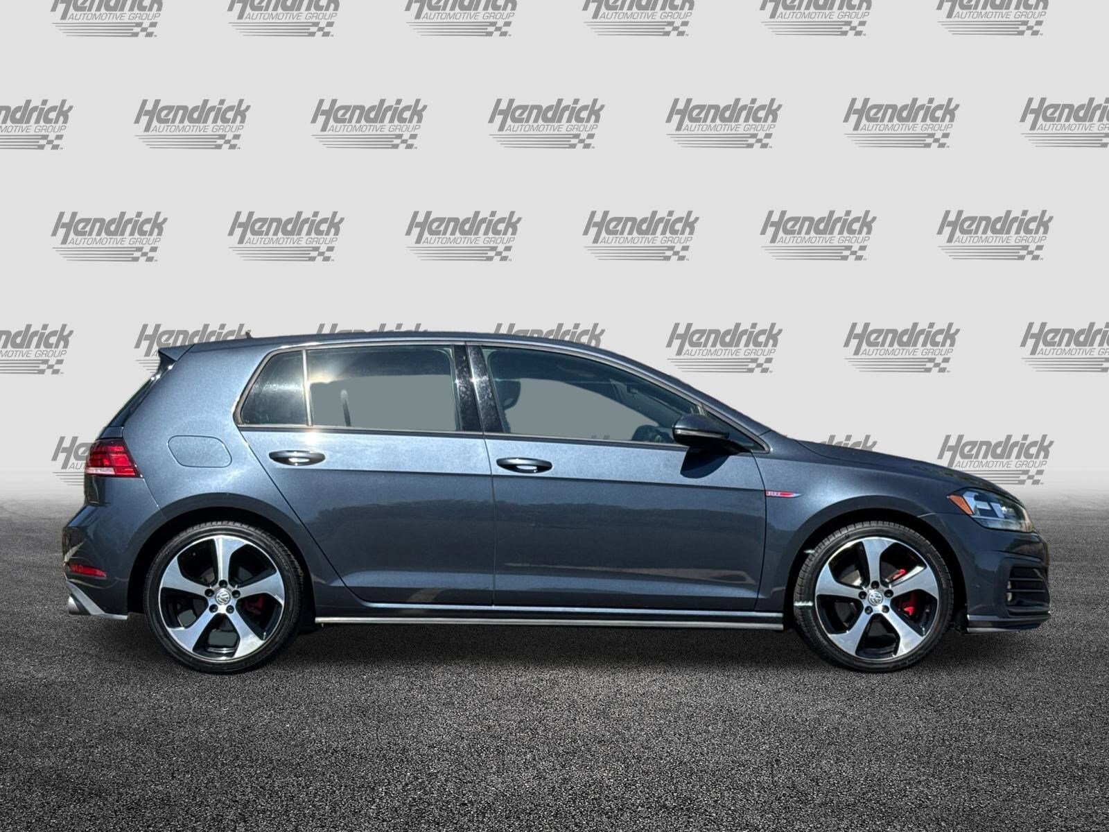 2018 Volkswagen Golf GTI S photo 2