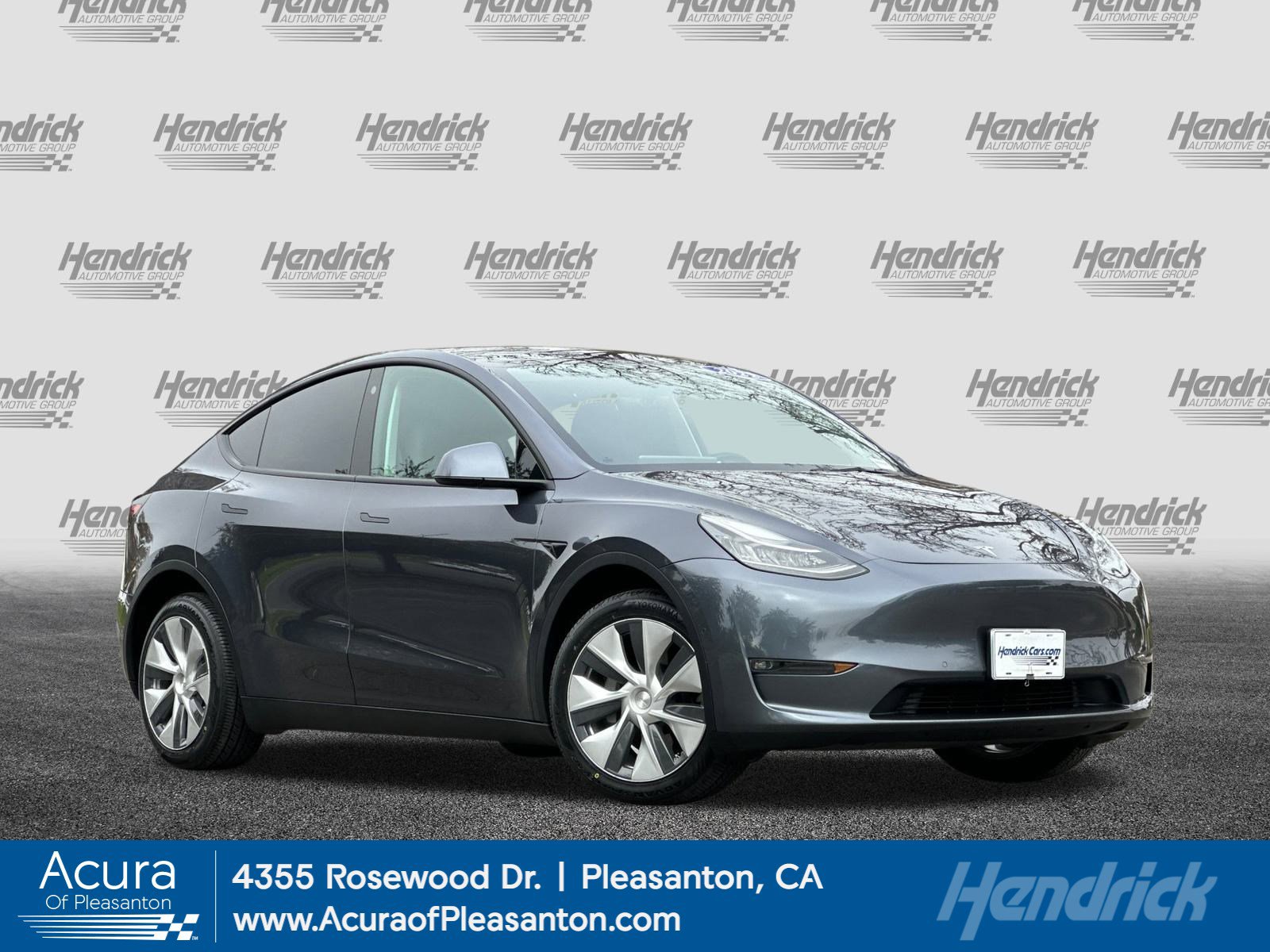 2022 Tesla Model Y Long Range's photo