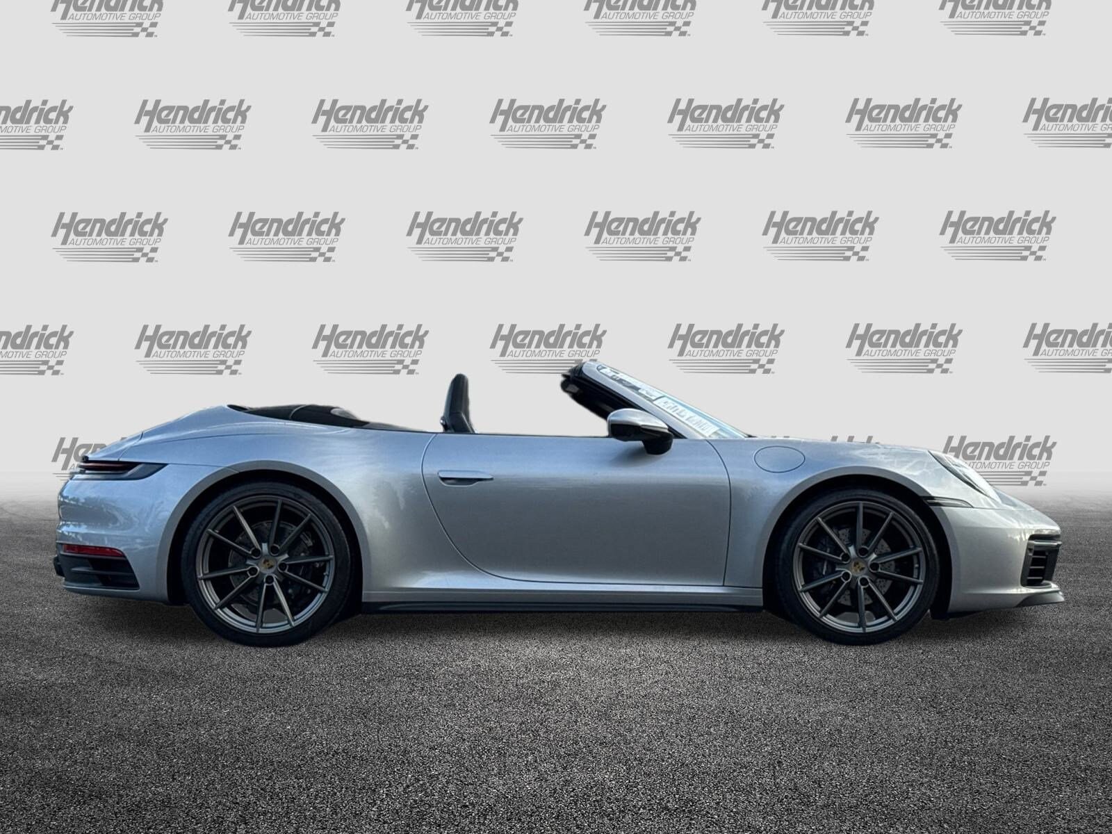 2021 Porsche 911 4 Cabriolet photo 2
