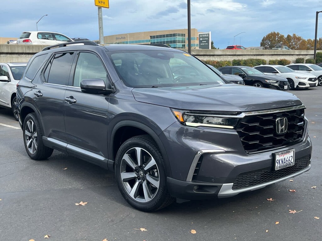 Used 2024 Honda Pilot Touring SUV