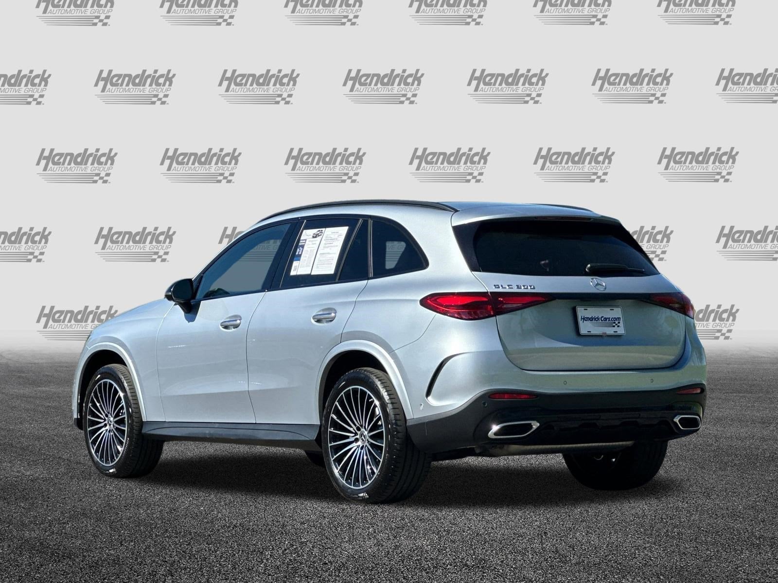 2024 Mercedes-Benz GLC photo 5