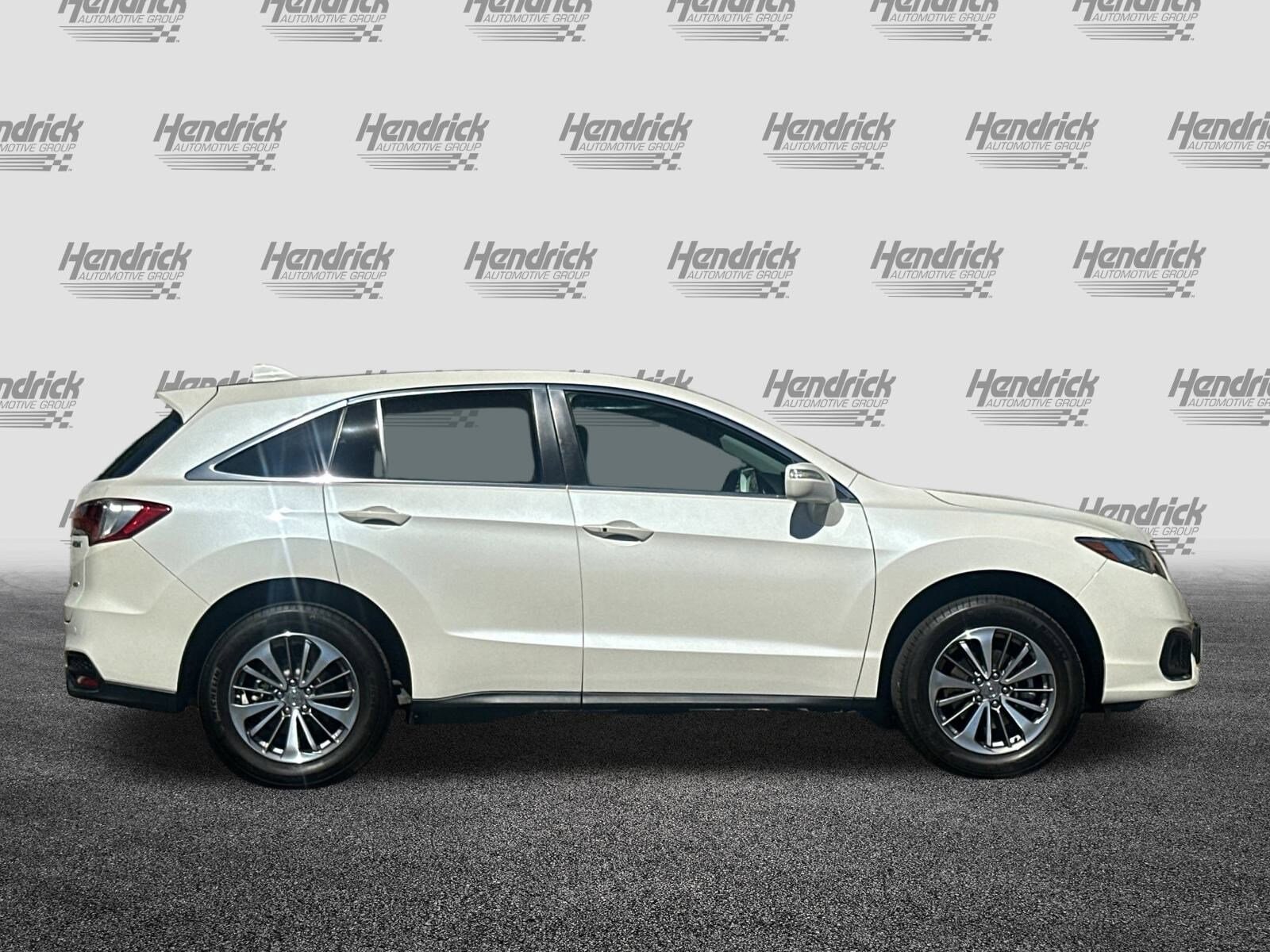 2017 Acura RDX Advance photo 2