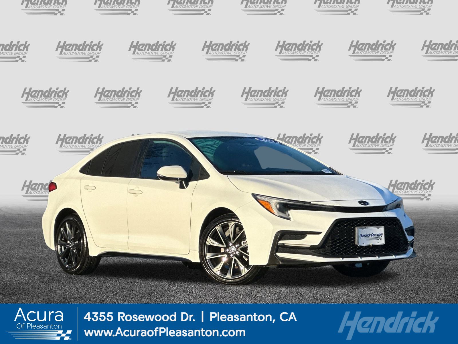 2024 Toyota Corolla SE's photo