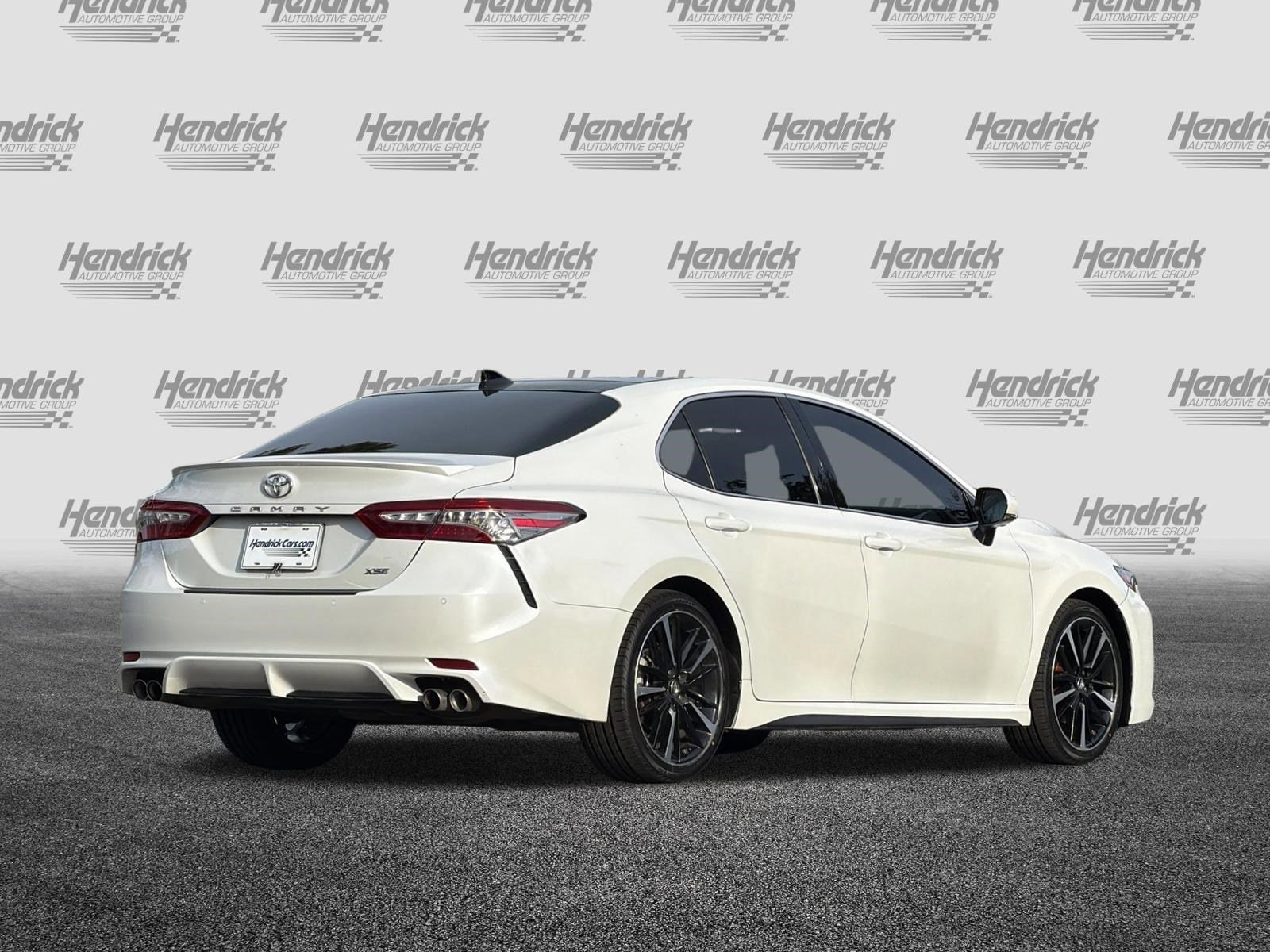 2018 Toyota Camry XSE V6 photo 4