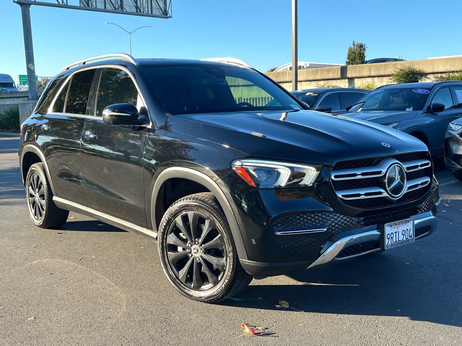 2021 Mercedes Benz GLE 350 photo 2