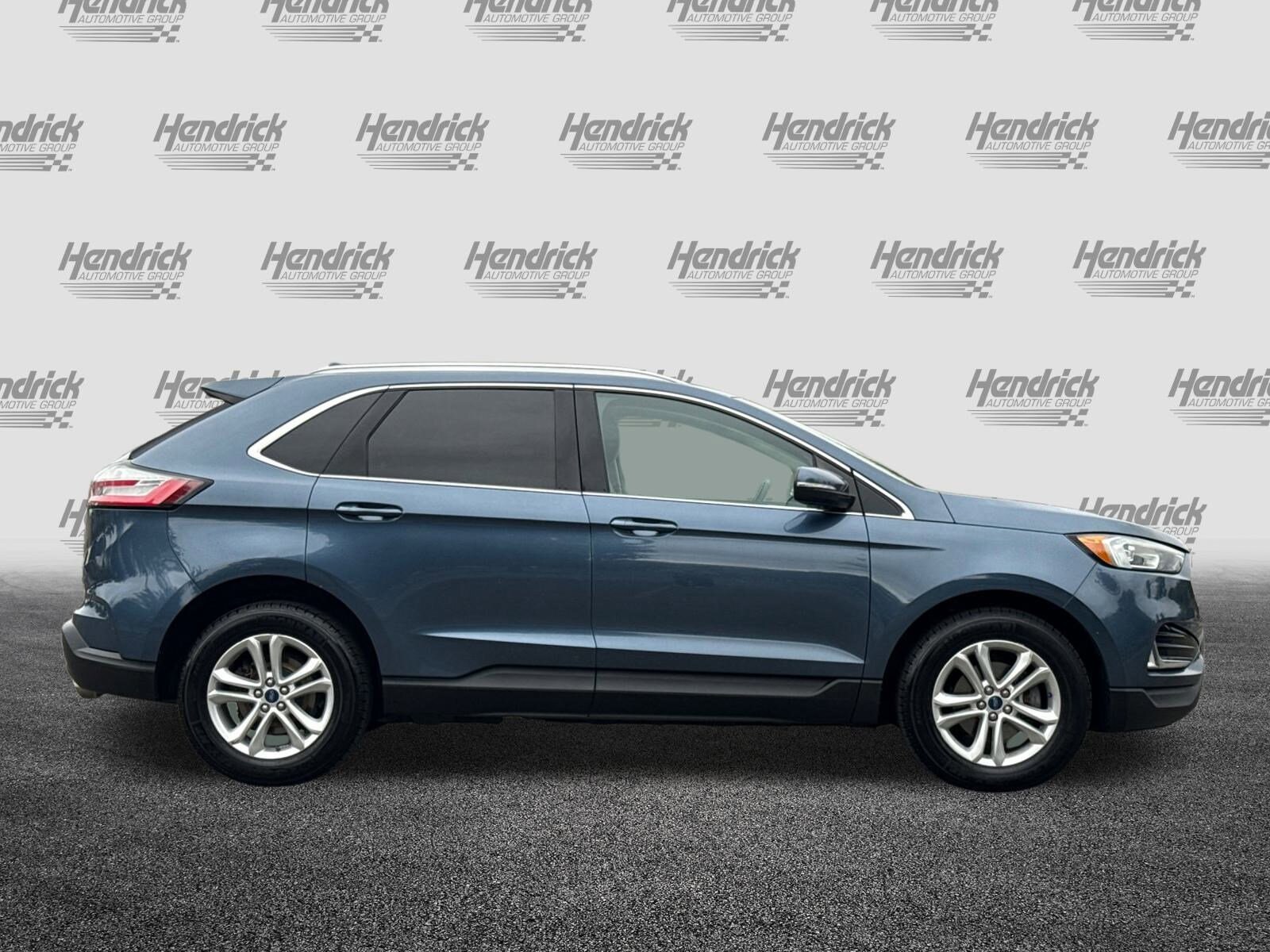 2019 Ford Edge SEL photo 2