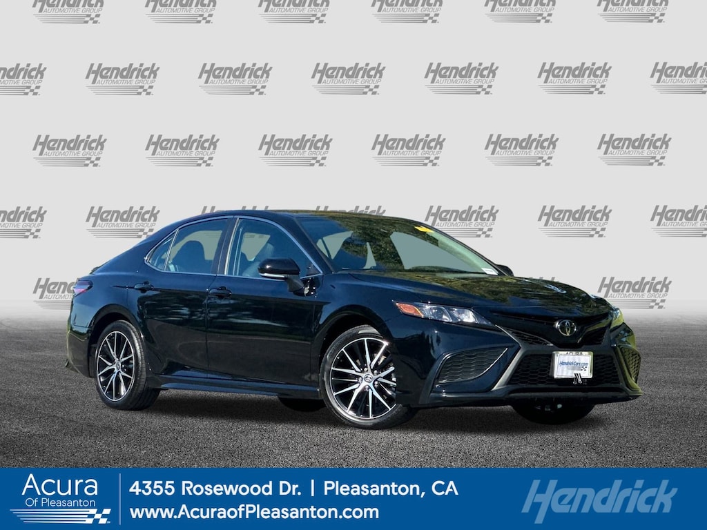 Used 2024 Toyota Camry SE Sedan