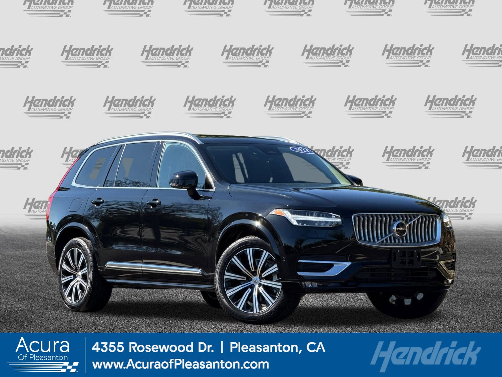 2025 Volvo XC90 Plus's photo