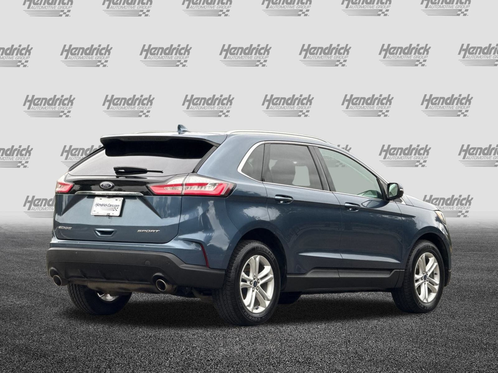 2019 Ford Edge SEL photo 3