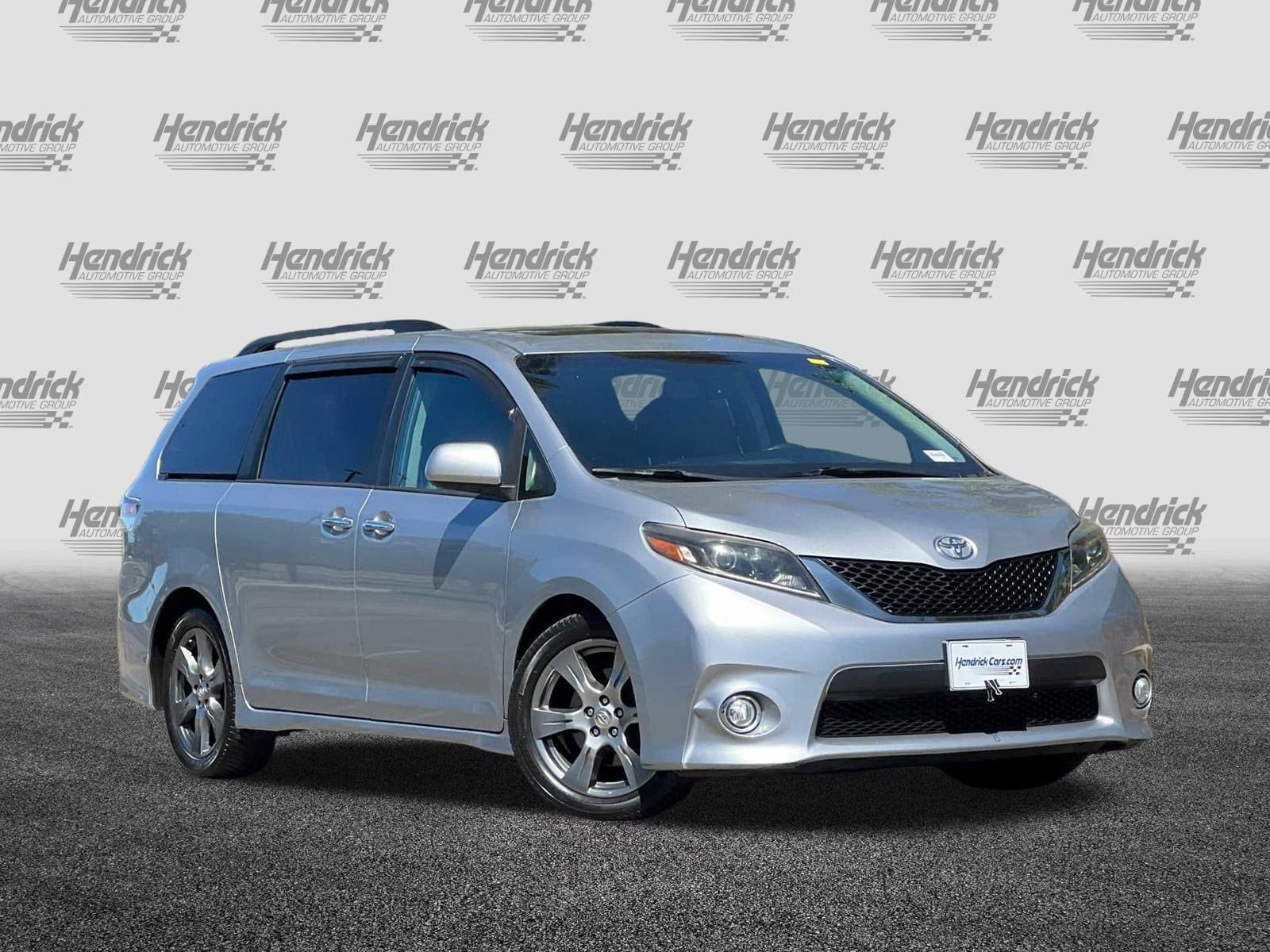 Used 2017 Toyota Sienna SE with VIN 5TDXZ3DC5HS783898 for sale in Pleasanton, CA