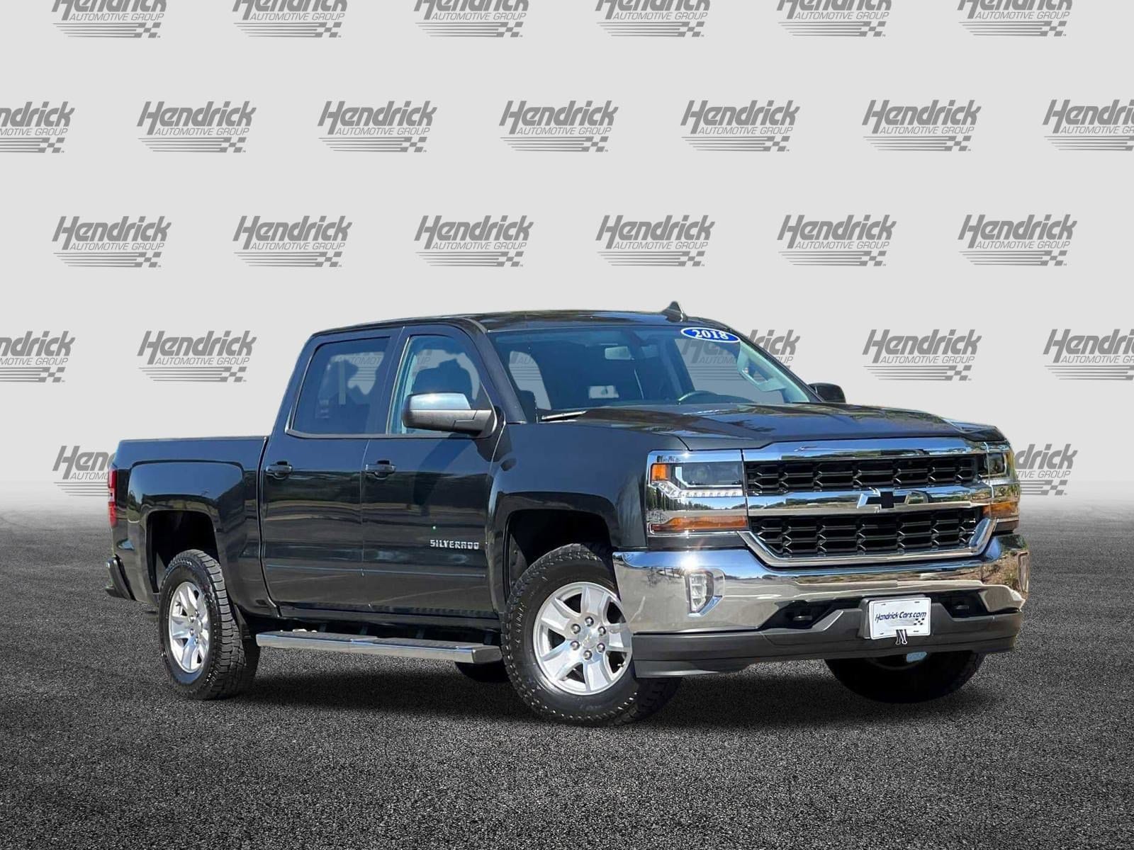 Used 2018 Chevrolet Silverado 1500 LT with VIN 3GCUKREC9JG559613 for sale in Pleasanton, CA