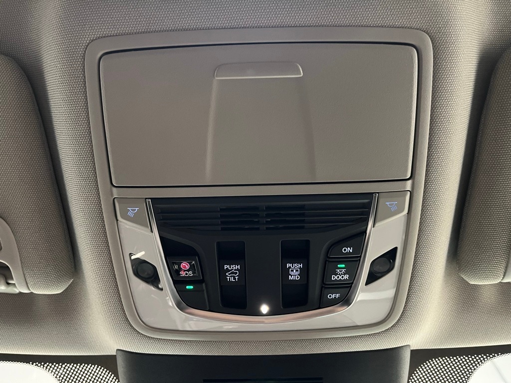 2026 Acura MDX Technology Package - Photo 9