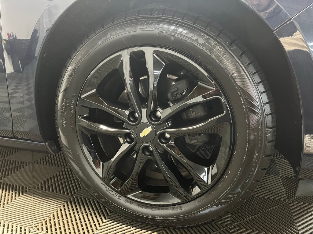 Used 2017 Chevrolet Malibu LT Sedan