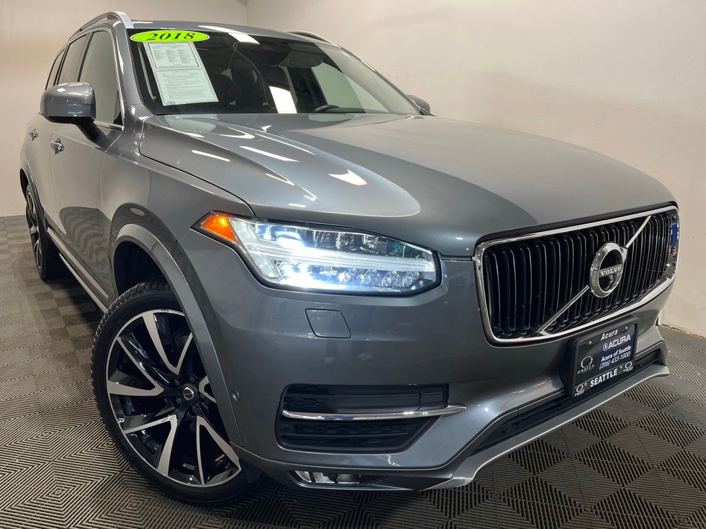 2018 Volvo XC90 Momentum
