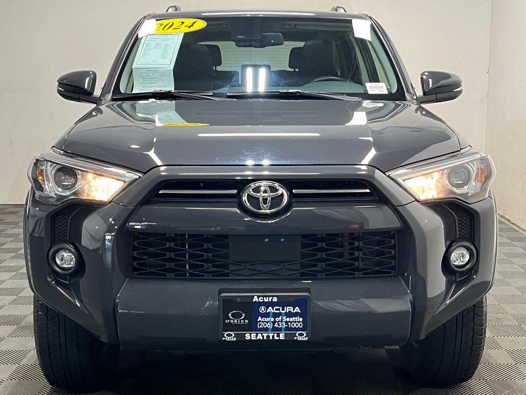 2024 Toyota 4Runner SR5 Premium photo 2