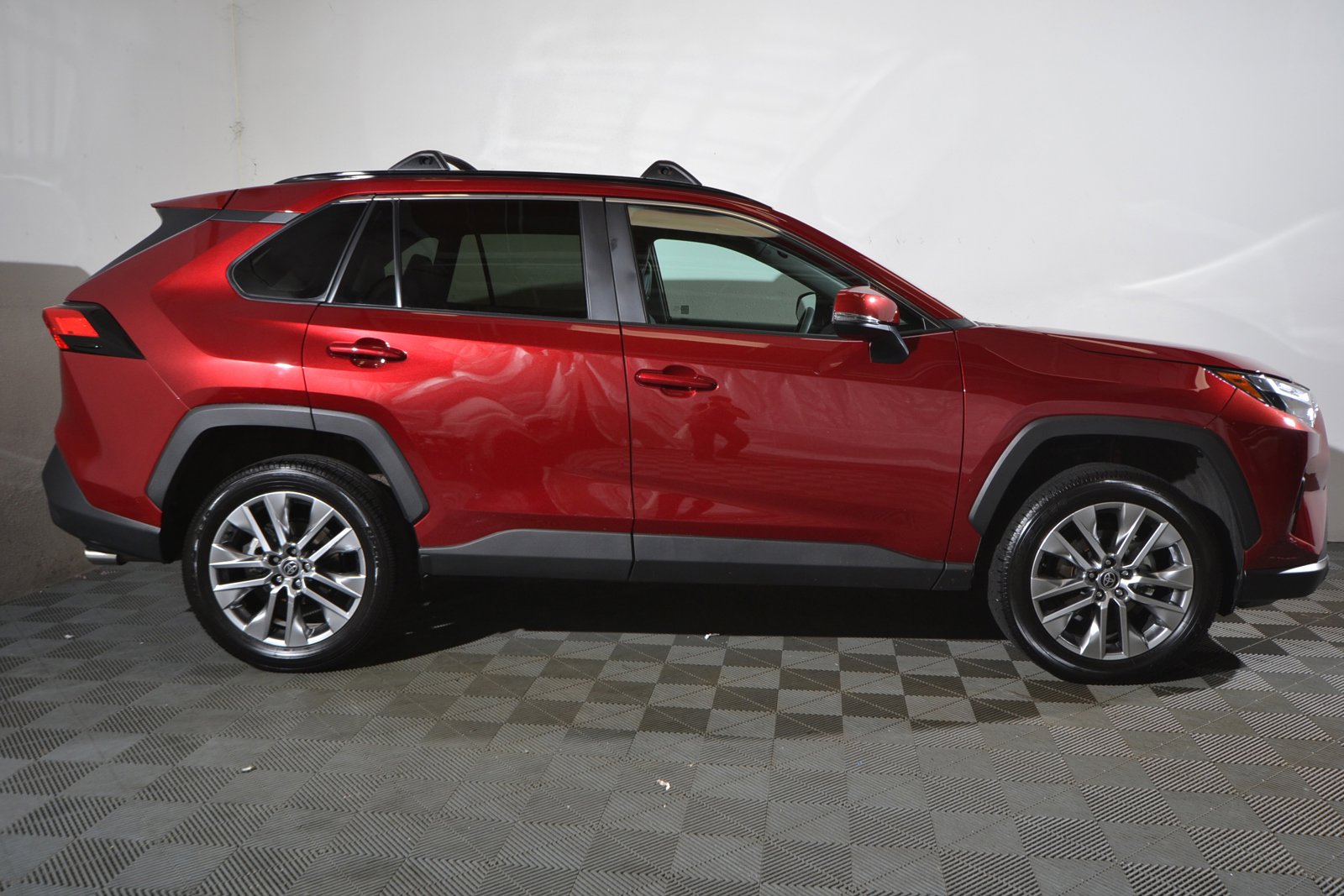 Used 2022 Toyota RAV4 XLE Premium with VIN 2T3A1RFV5NW295690 for sale in Seattle, WA