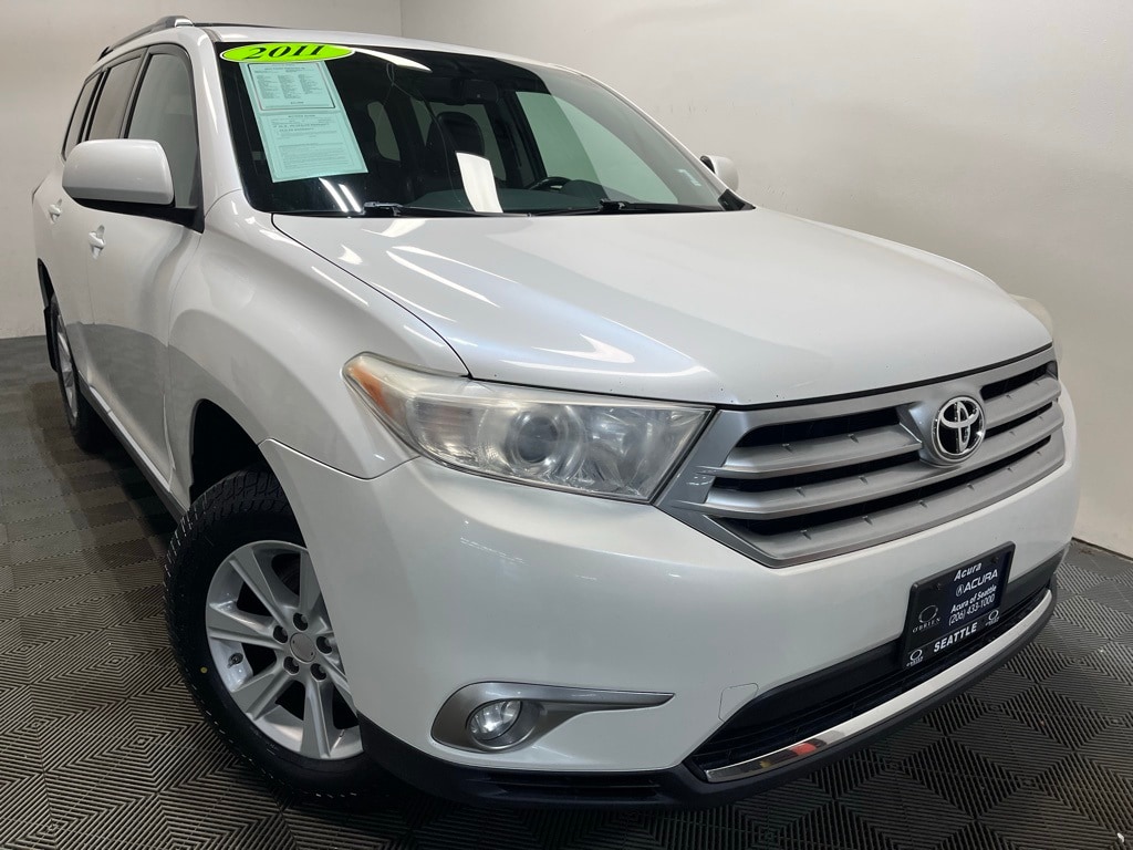 2011 Toyota Highlander SE