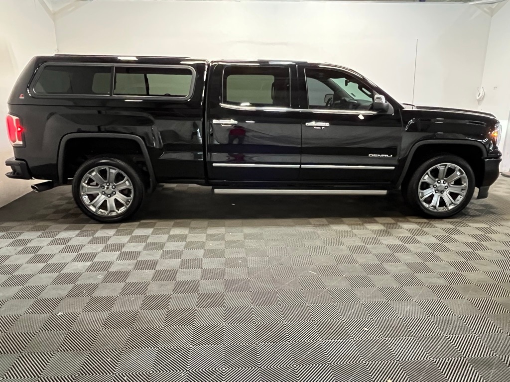 Used 2018 GMC Sierra 1500 Denali Denali with VIN 3GTU2PEJ4JG539806 for sale in Seattle, WA