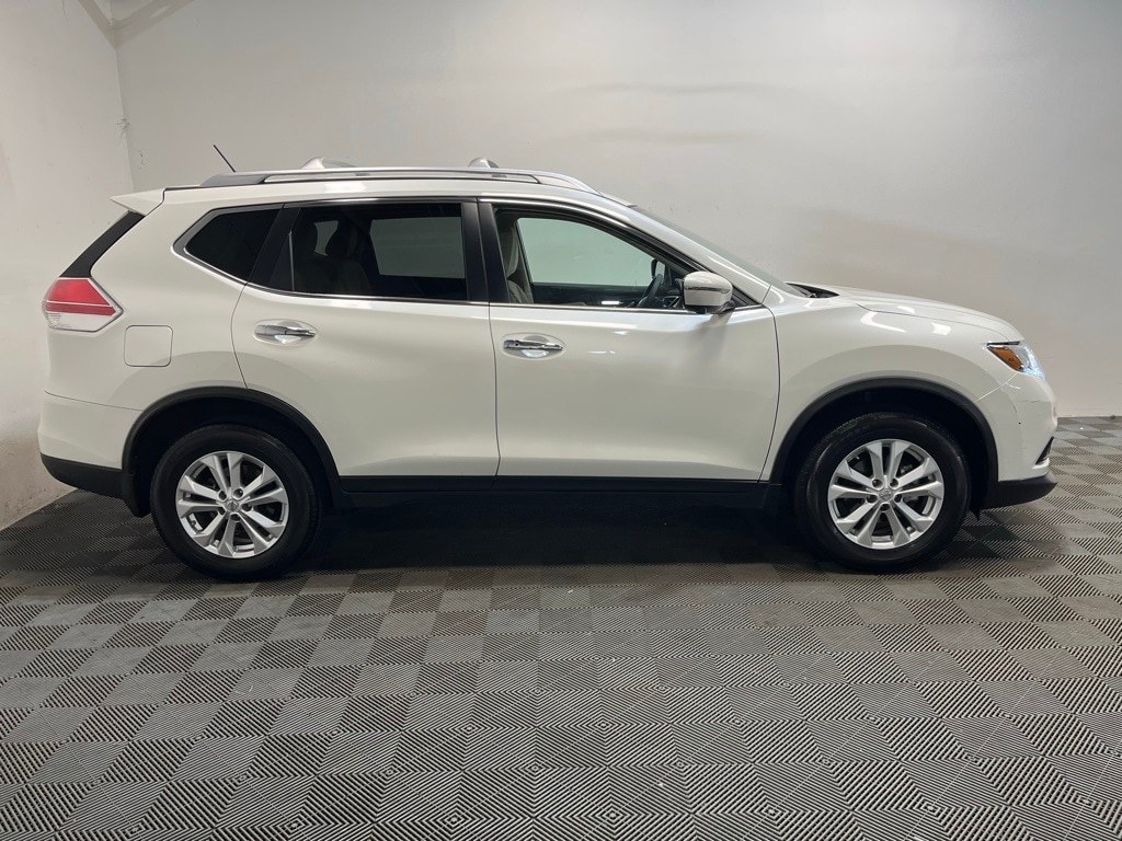 Used 2016 Nissan Rogue SV with VIN JN8AT2MV2GW150247 for sale in Seattle, WA