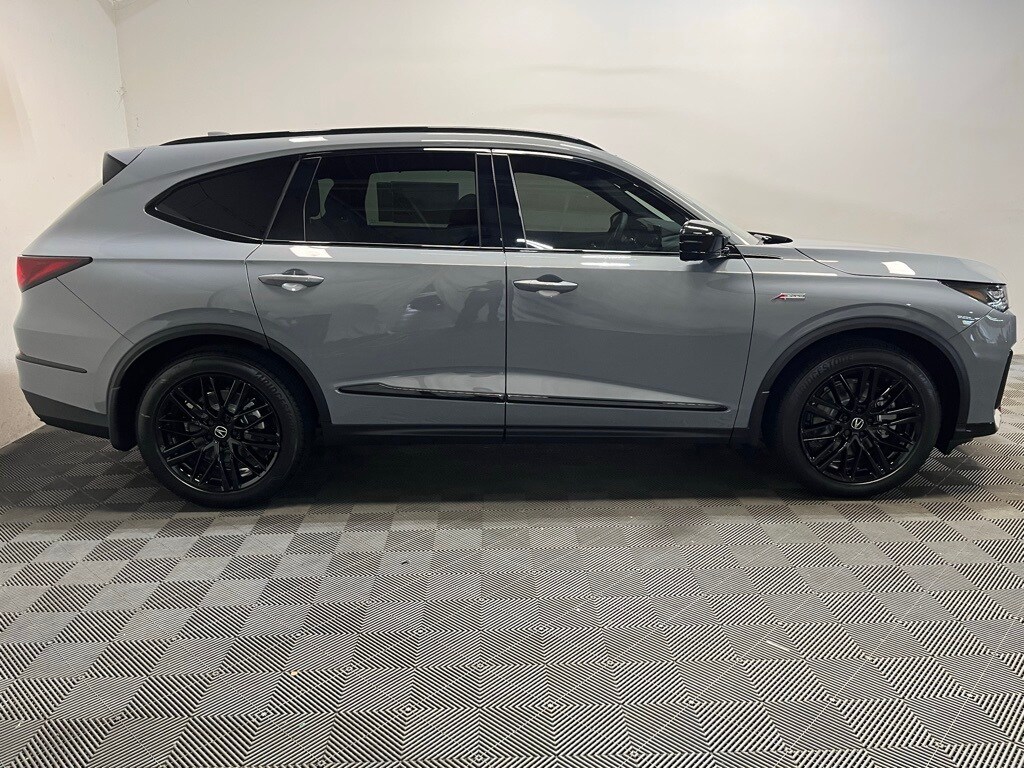 2026 Acura MDX SH-AWD A-Spec Advance photo 4