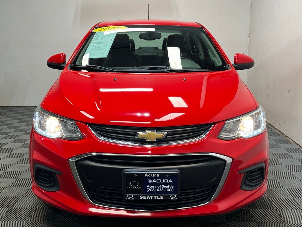 2018 Chevrolet Sonic Premier photo 2