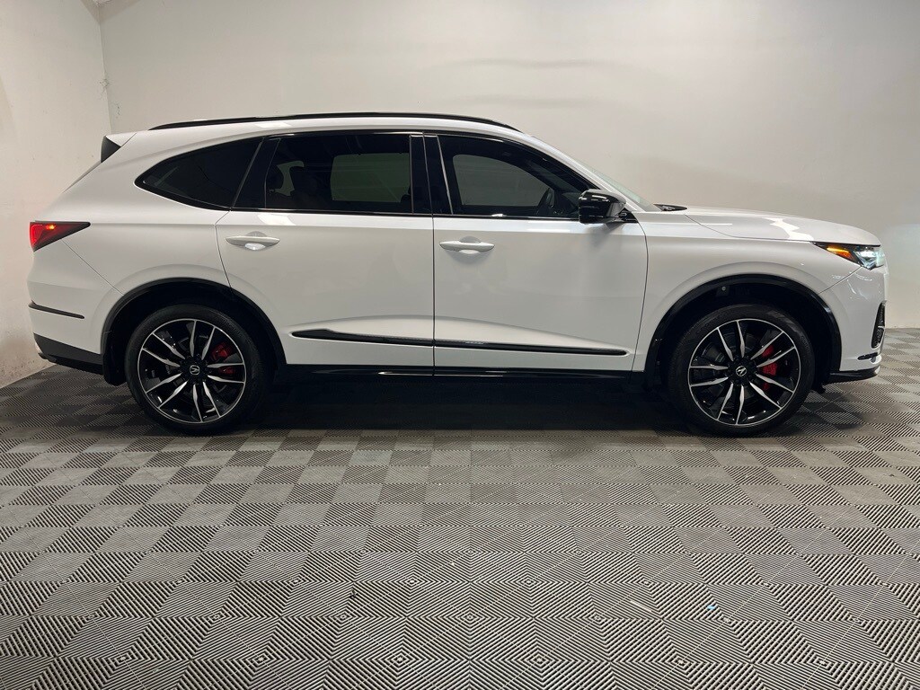 2022 Acura MDX Type S Advance photo 2