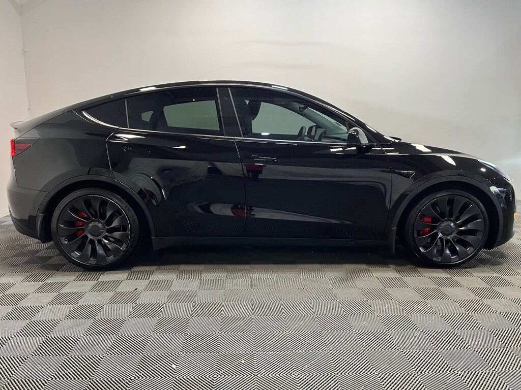 2021 Tesla Model Y Performance photo 2