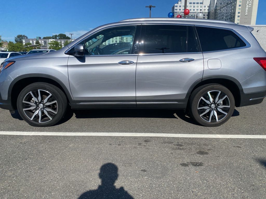 2022 Honda Pilot Elite AWD's photo