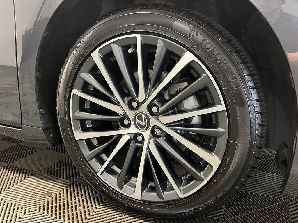 Used 2023 Lexus ES 300h Sedan