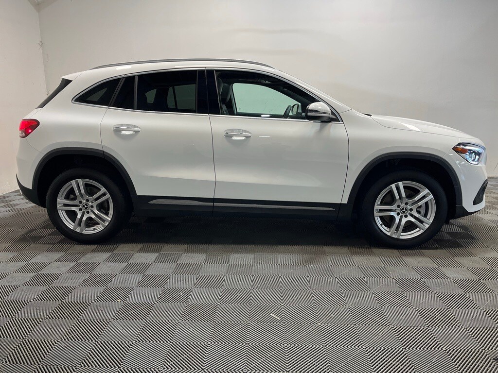 2021 Mercedes Benz GLA 250 4MATIC photo 3