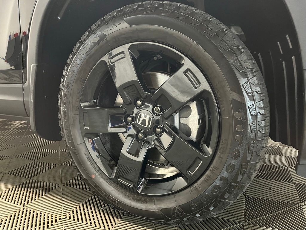Used 2025 Honda Ridgeline Black Edition Truck