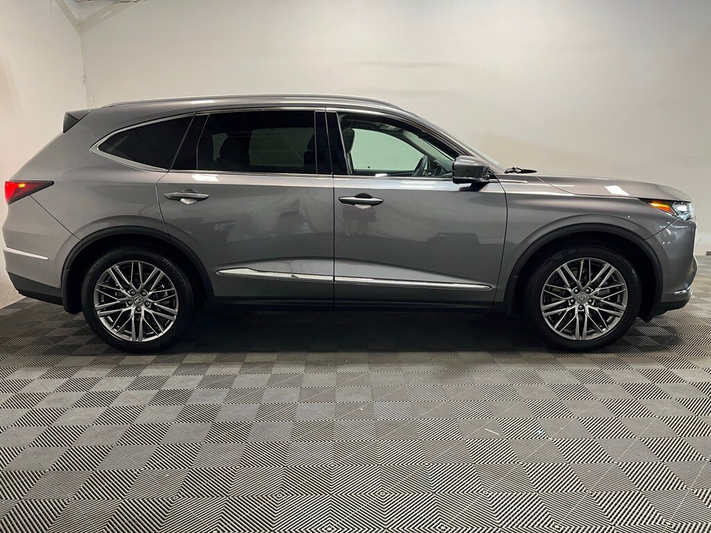 2023 Acura MDX SH-AWD Advance photo 4
