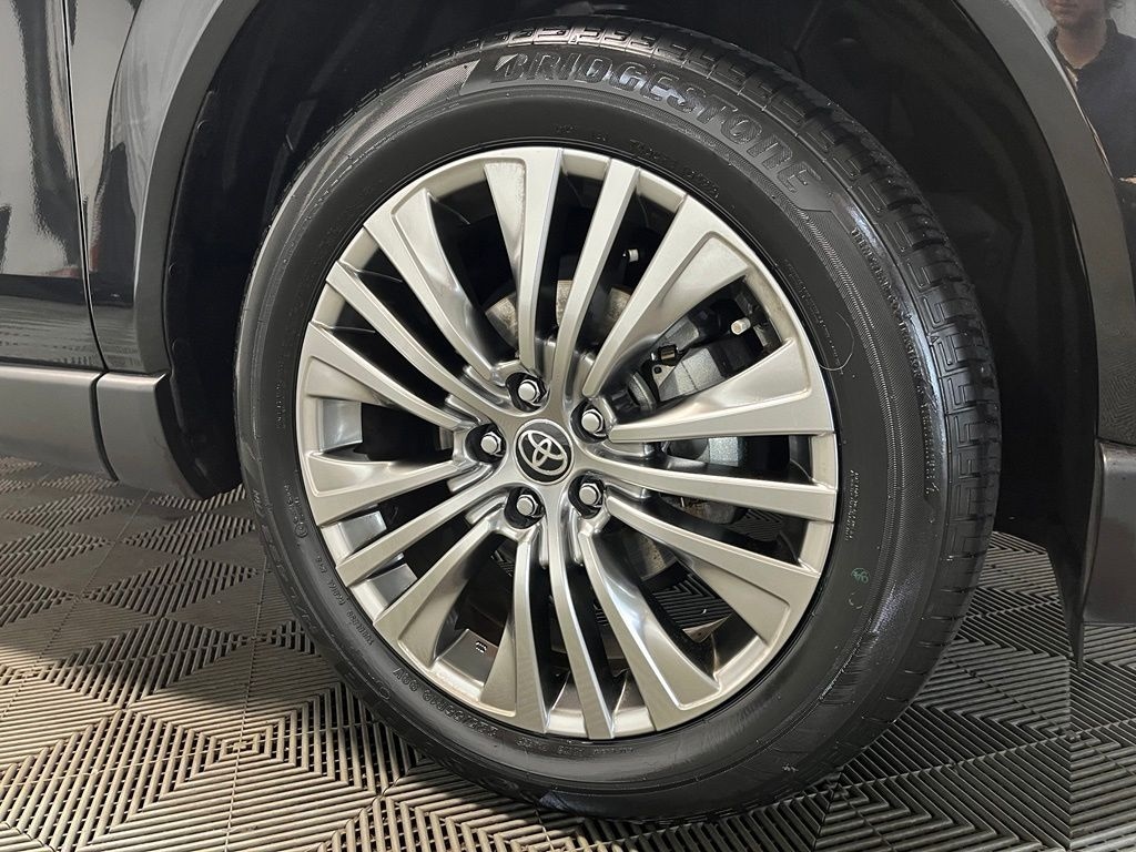 Used 2021 Toyota Venza Limited SUV