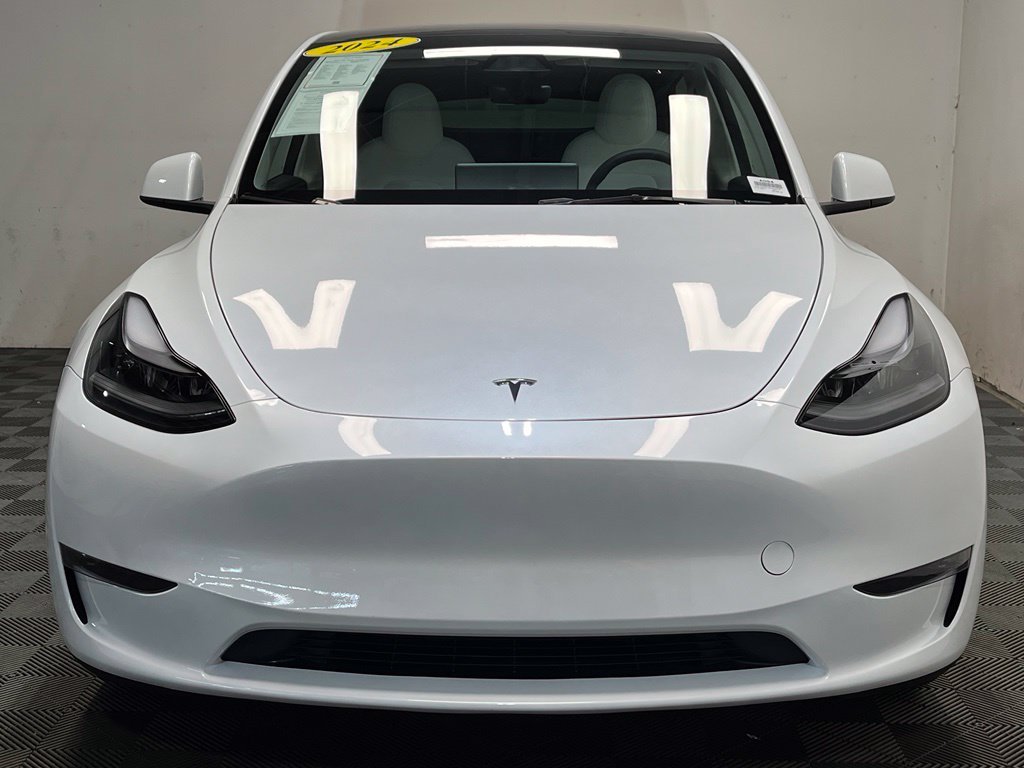 Used 2024 Tesla Model Y Long Range with VIN 7SAYGDEE1RA234088 for sale in Tukwila, WA
