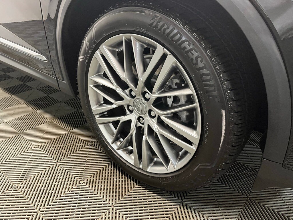 2022 Acura MDX Advance photo 3