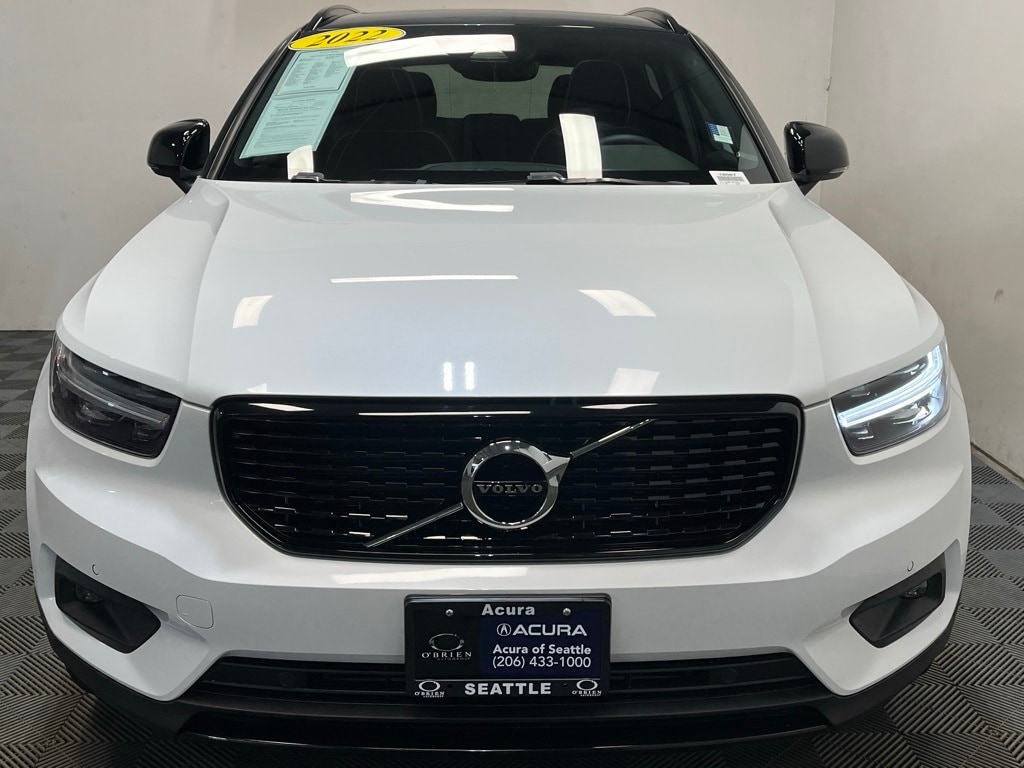Used 2022 Volvo XC40 R-Design with VIN YV4162UM1N2725241 for sale in Seattle, WA