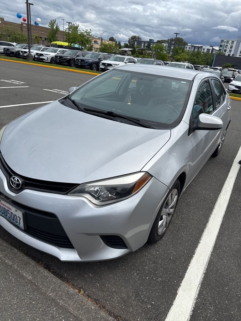 2014 Toyota Corolla's photo