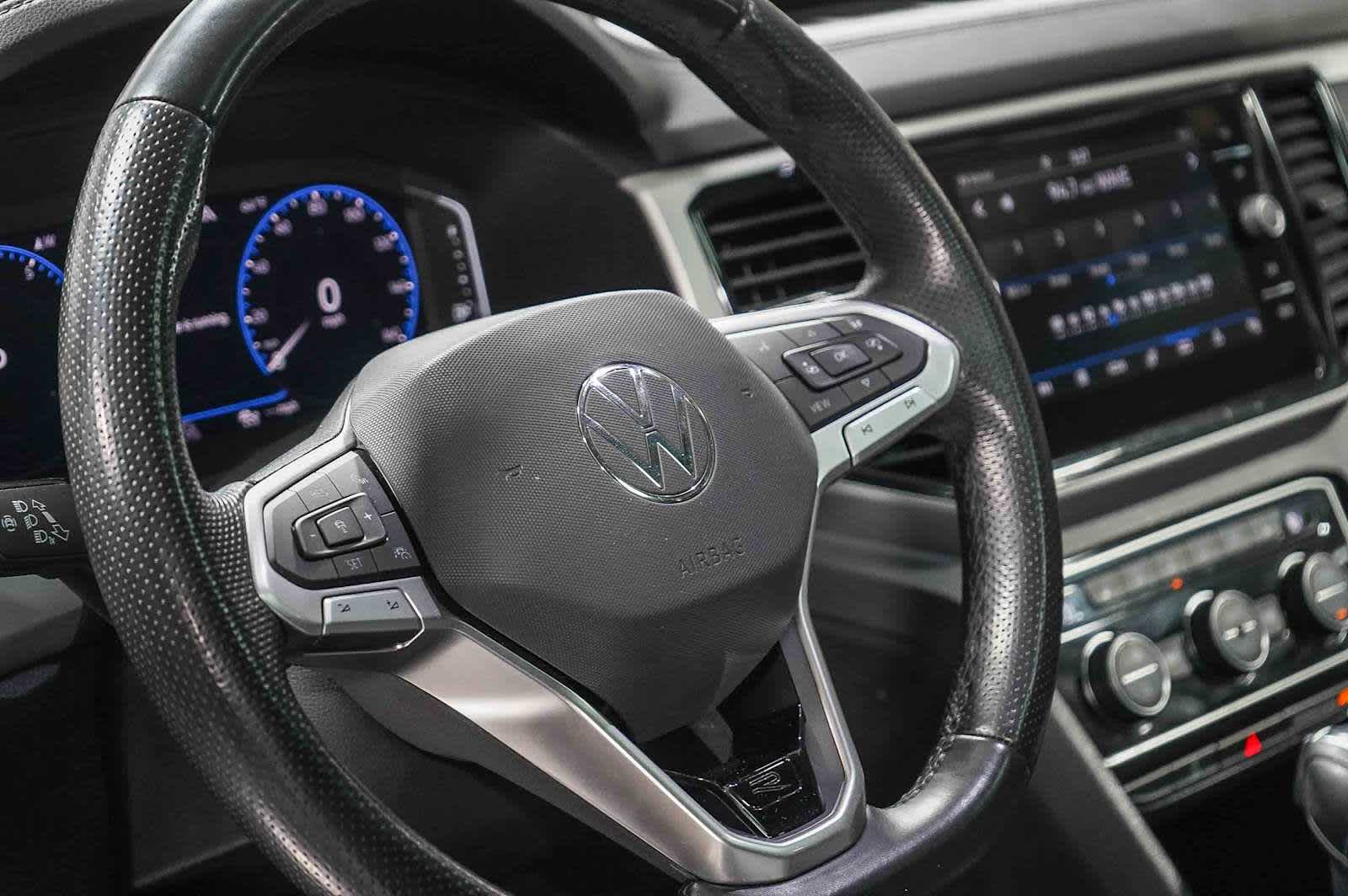 Thumbnail: 2021 Volkswagen Atlas - 21