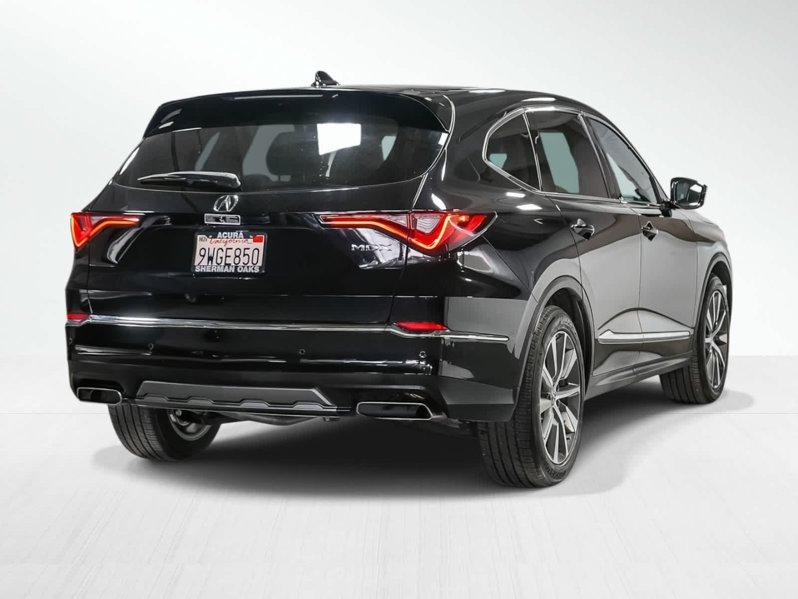 Thumbnail: 2025 Acura MDX - 5