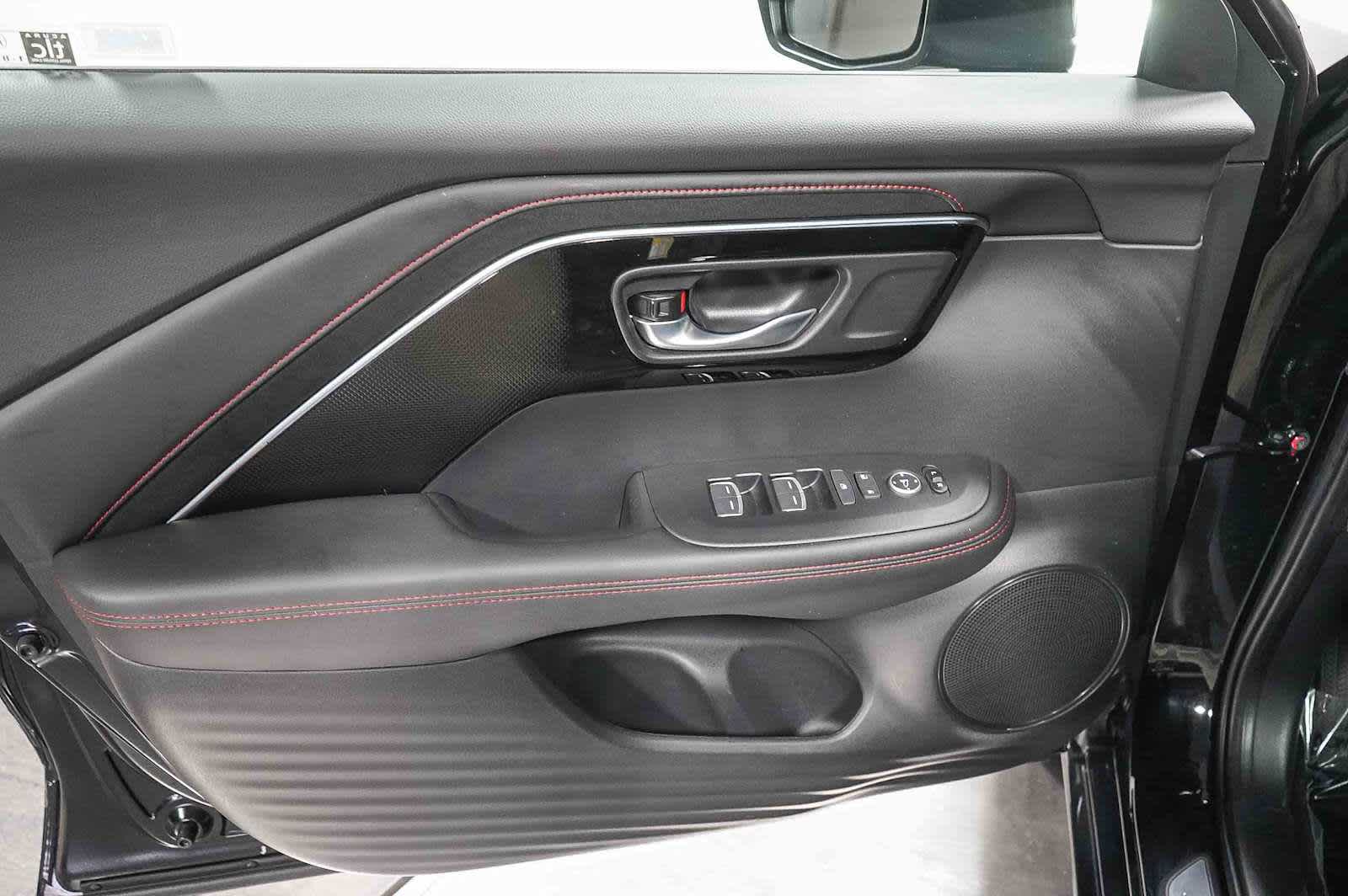 Thumbnail: 2025 Acura ADX - 26