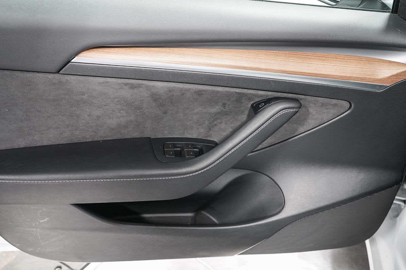 Thumbnail: 2023 Tesla Model 3 - 24