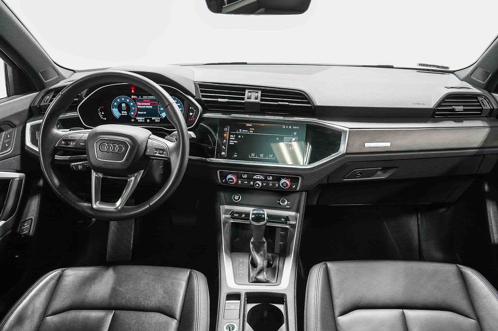 Thumbnail: 2024 Audi Q3 - 13