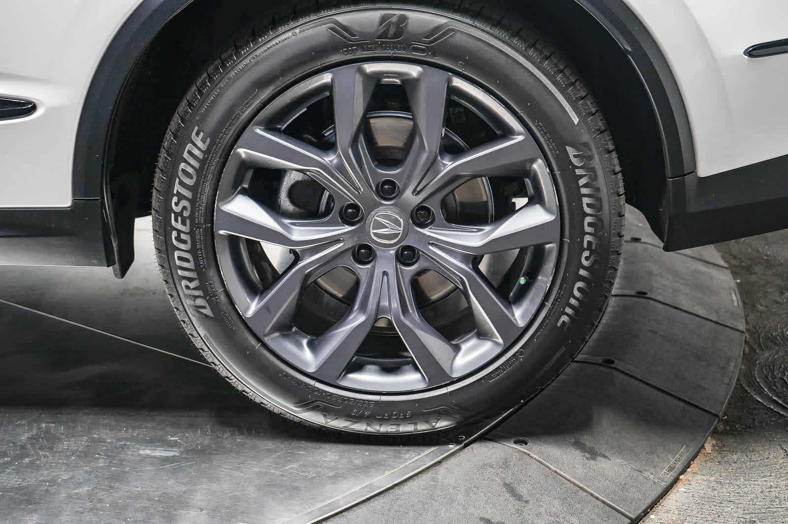 Thumbnail: 2023 Acura MDX - 12