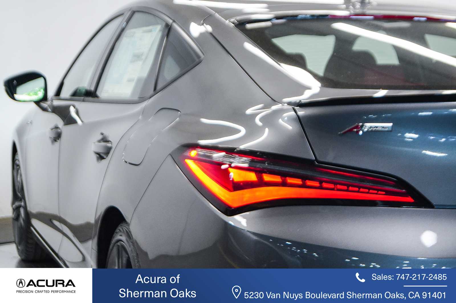 Thumbnail: 2025 Acura Integra - 10