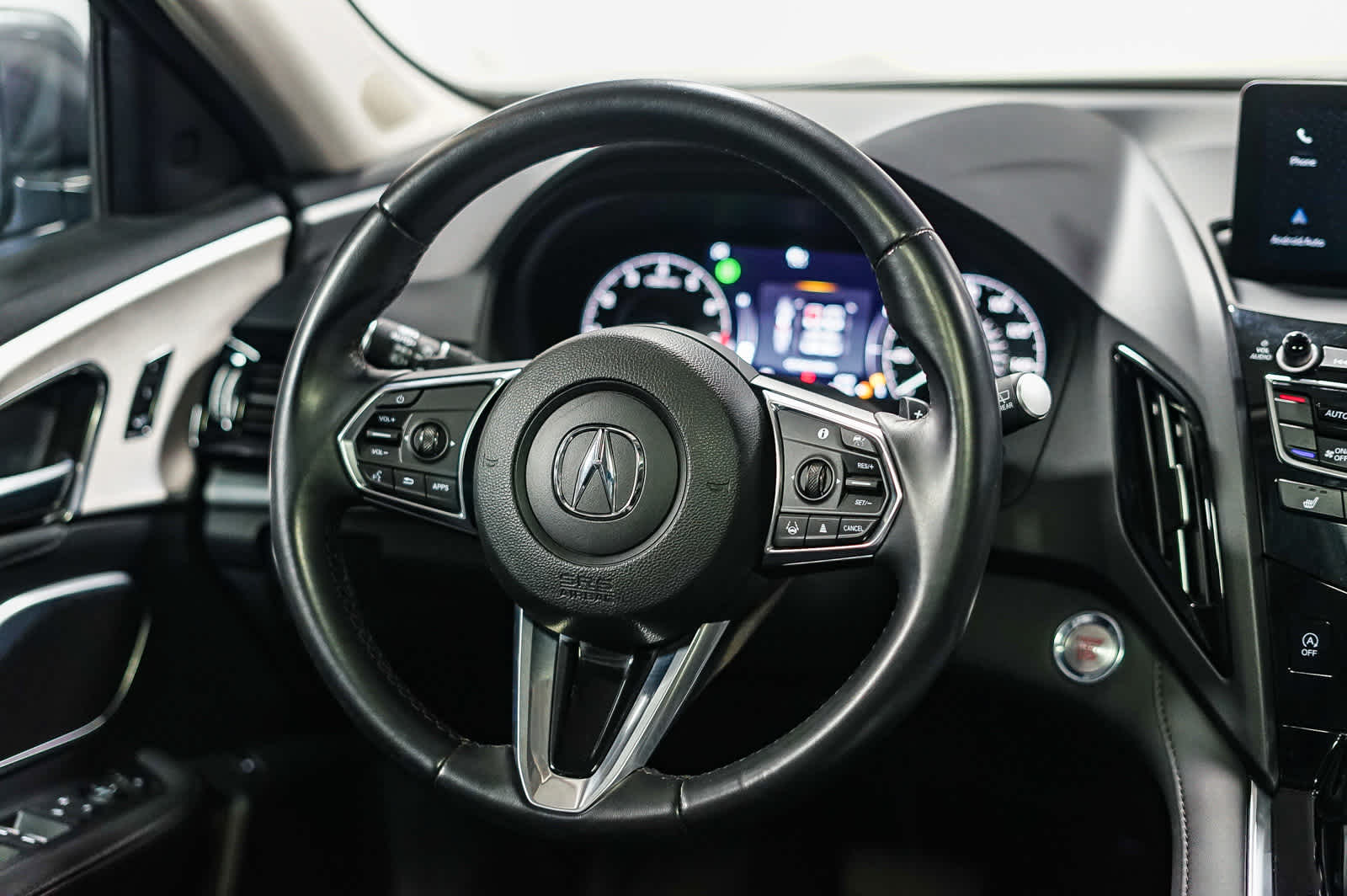 Thumbnail: 2023 Acura RDX - 18