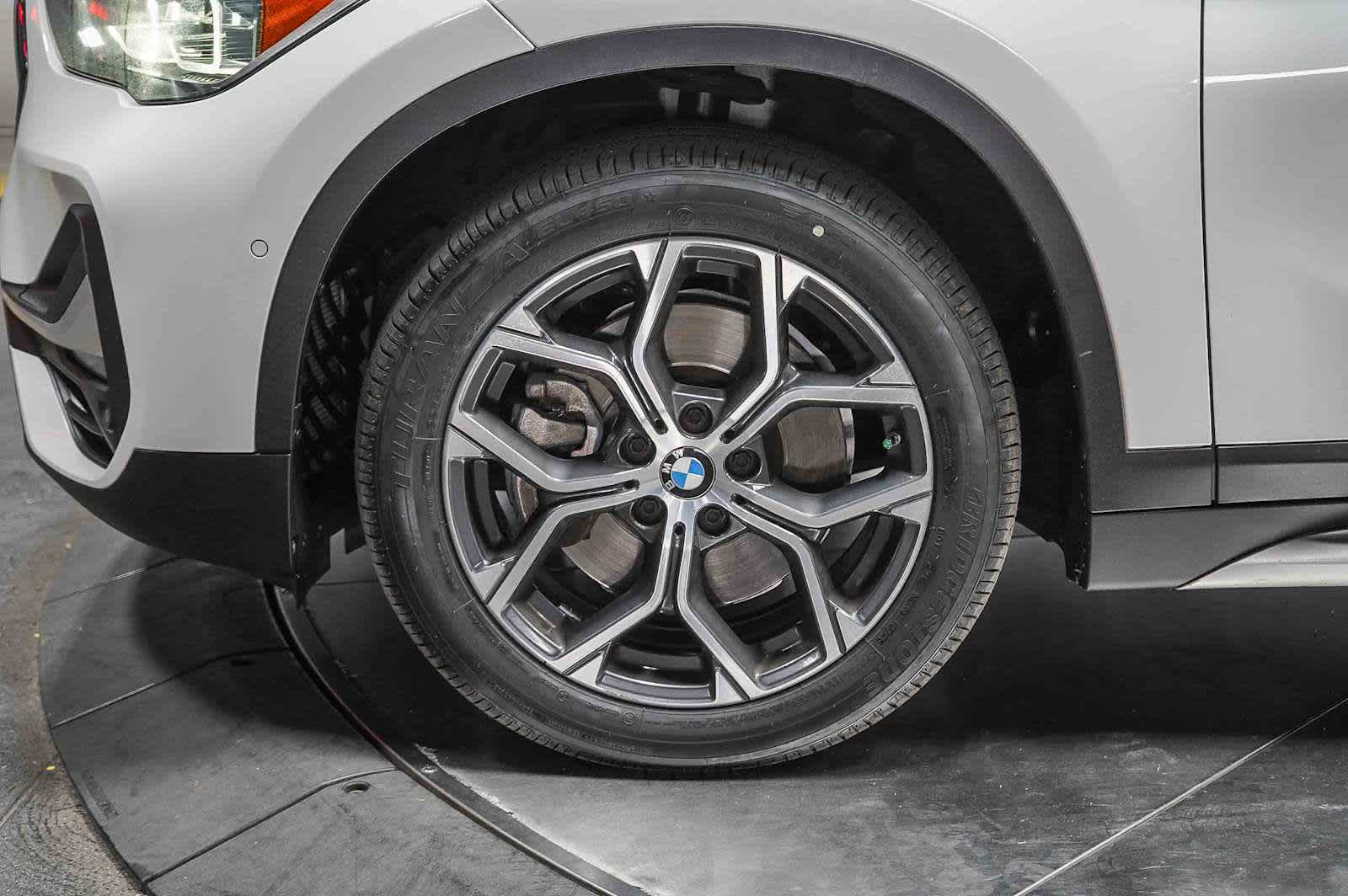 Thumbnail: 2020 BMW X1 - 10