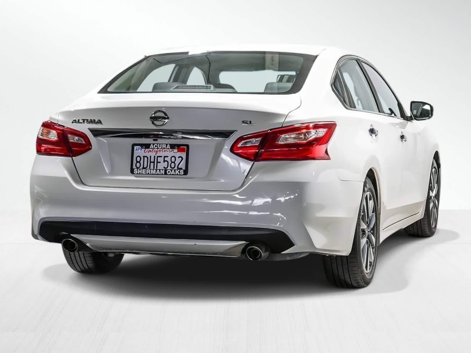 Thumbnail: 2017 Nissan Altima - 5