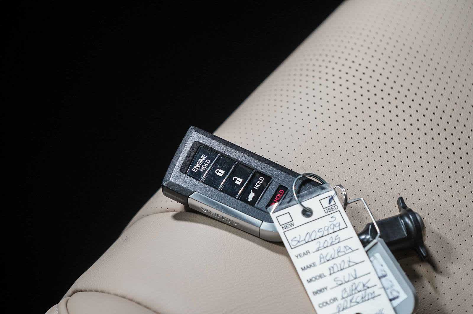 Thumbnail: 2025 Acura MDX - 32